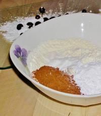 Рецепт: Веганские кексы с брусникой - Легкая выпечка с ароматным вкусом